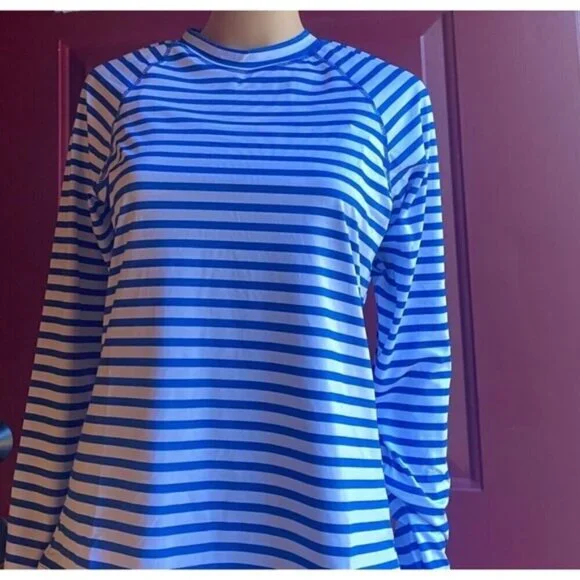 Cabana Life Women’s Striped  UPF 50+ Long Sleeve Shirt swim pool sports Sz M New - Picture 8 of 13